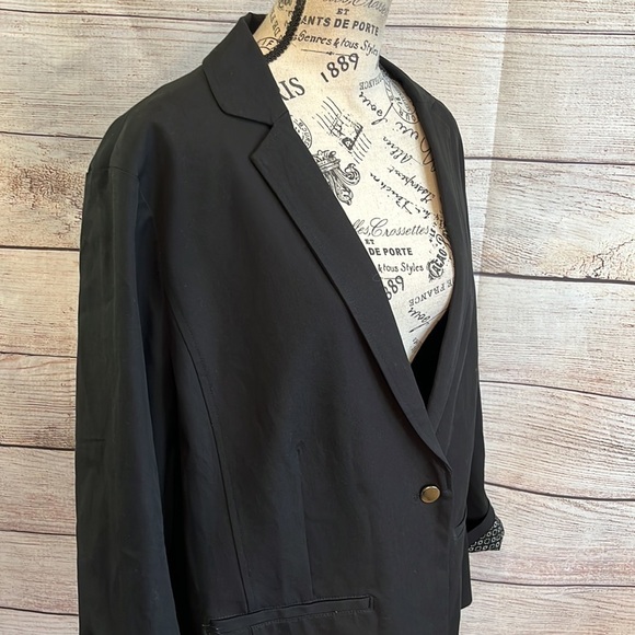 Chico’s Blazer Black Roll Up Sleeves Contrast Lining Size XL Chicos 3 - Picture 4 of 11